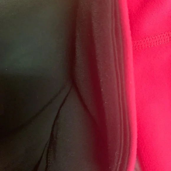 Lululemon Reversible Crop - Picture 9 of 13